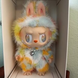 100% Authentic MONSTERS Big into Energy ROCK THE UNIVERSE Vinyl Plush Doll - New